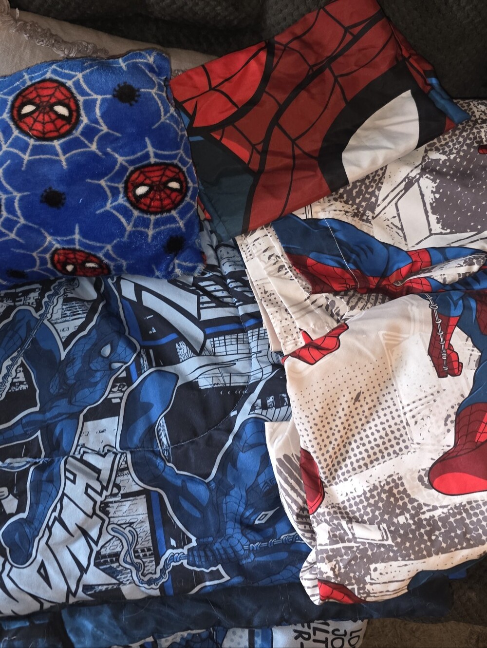 Marvel Spider-Man Pillowcases & Reversible Comforter - Red, Blue, Black